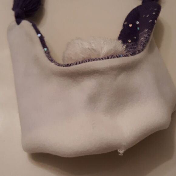 Girl's Winter Hats  - Picture 5 of 5